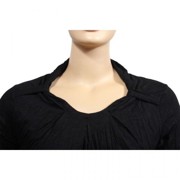 Robe tunique grande taille avec fleurs en tissu 2 en 1 Claude Gérard coloris noir (détail col)