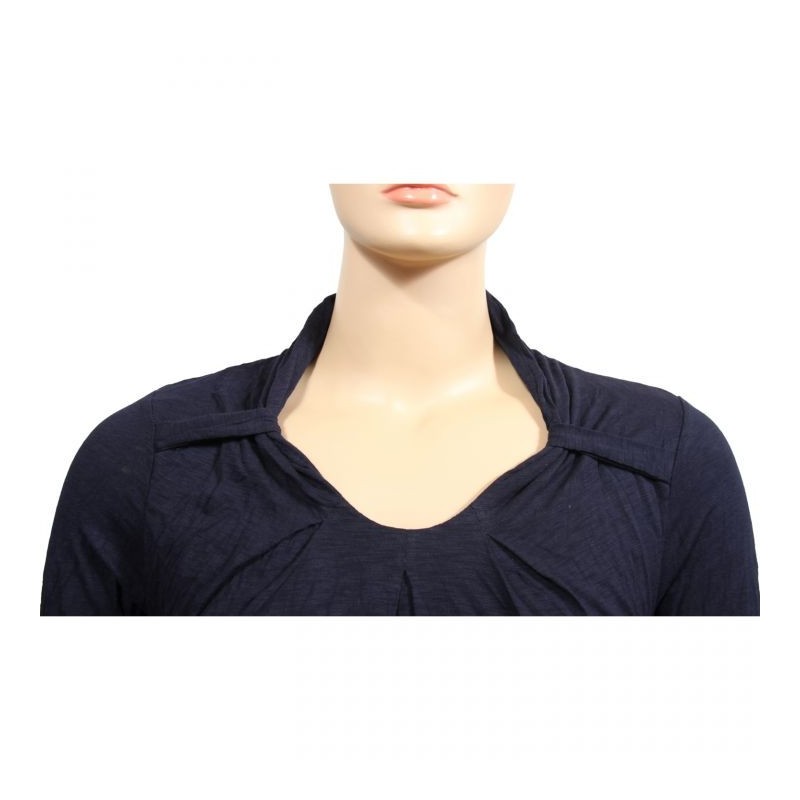 Robe tunique grande taille avec fleurs en tissu 2 en 1 Claude Gérard coloris navy (détail col)