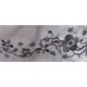 tunique grande taille - tunique grise brodée à capuche (détail broderie)