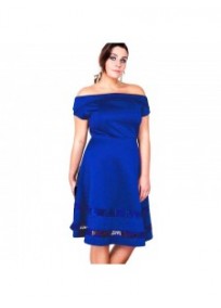 robe grande taille - robe de cocktail style bardot "studio" Lili London coloris bleu (porté face)