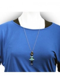 collier fantaisie grande taille - collier pepette Dora coloris bleu "les pepettes" Lol bijoux (porté)