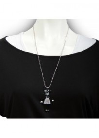 collier fantaisie grande taille - collier pepette Odille coloris gris "les pepettes" (porté)
