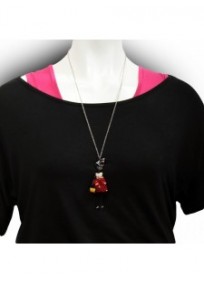 collier fantaisie grande taille - collier pepette Jackie coloris rouge "les pepettes" Lol bijoux (porté)