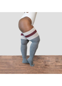 Chaussettes hautes rayées coloris gris et crème Thunda Thighs (vue sur le côté)