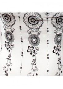robe grande taille - maxi dress très longue ashanti lili london imprimée dentelle fleurie (détail motif dos)